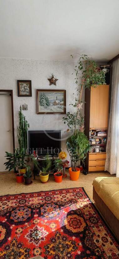 Продажба - Апартамент в Изгрев,  Пловдив