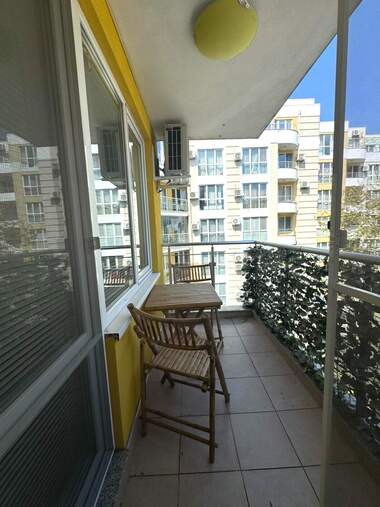 Închiriere - Apartament în Zornița,  Burgas