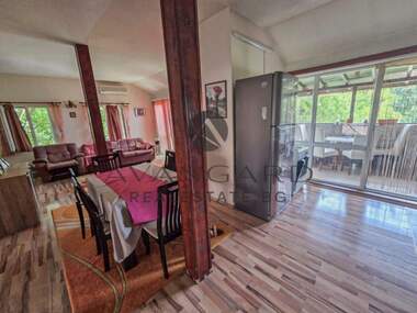 For sale - Apartment in Kiuchuk Parij,  Plovdiv