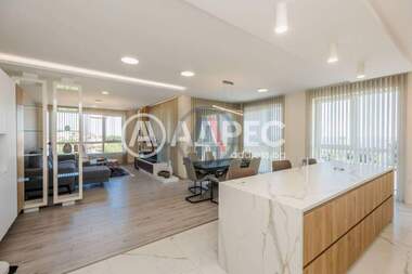Продажа - Квартира в Бриз,  Варна