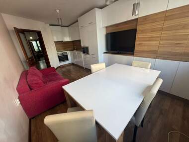 Vânzare - Apartament în Văzrajdane,  Burgas