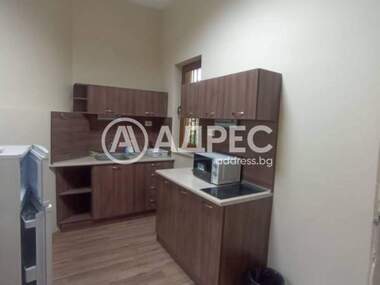 Ενοίκιο - Γραφείο σε Център,  Пловдив