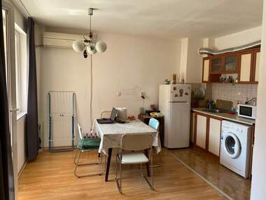 For sale - Apartment in Kiuchuk Parij,  Plovdiv