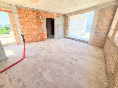 Vânzare - Apartament în Vladislavovo,  Varna