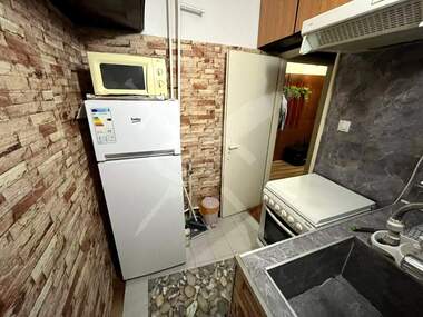 Închiriere - Apartament în Trakia,  Plovdiv