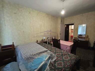 Продажба - Апартамент във Вароша,  Търговище