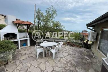 Ενοίκιο - Σπίτι σε Свети Никола,  Варна