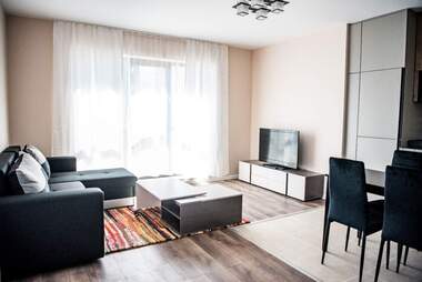 Închiriere - Apartament în Văzrajdane 3,  Varna
