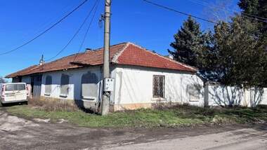 Продажба - Къща в Голям Извор,  Разград