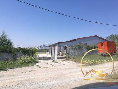 Продажба - Промишлено помещение в Промишлена зона-Изток,  Хасково