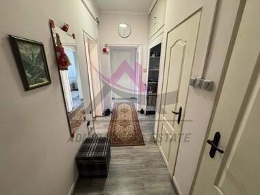 Închiriere - Apartament în Troșevo,  Varna