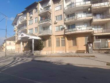 For sale - Office/Store/Beauty saloon/Venue/Dental office in Zlatarica,  Veliko Tarnovo