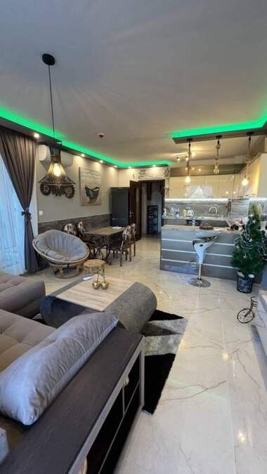 Închiriere - Apartament în Slaveîkov,  Burgas