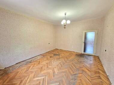 For sale - Apartment in Center,  Dobrich