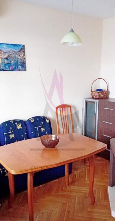 Închiriere - Apartament în Văzrajdane 1,  Varna
