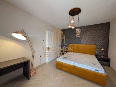 Vânzare - Apartament în Țentralna poștia,  Varna