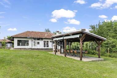 Verkauf - Haus in Kapinowo,  Weliko Tarnowo
