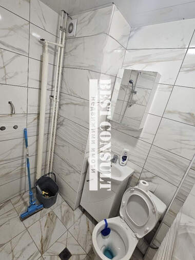 Închiriere - Apartament în Văzrajdane,  Ruse