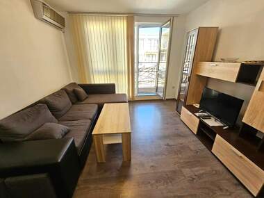 Închiriere - Apartament în Mladejki hălm,  Plovdiv
