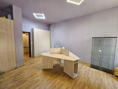 Verkauf - Laden/Büro/Schönheitssalon/Gastronomie/Zahnarztbüro in Banischora,  Sovia