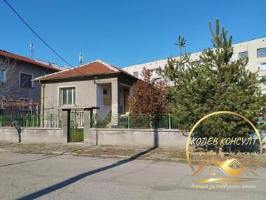 For sale - House in Parvomay,  Plovdiv