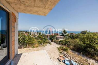 For sale - House in Manastirski rid,  Varna