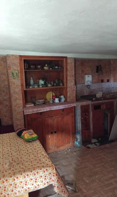 For sale - House in Eremia,  Kiustendil