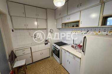 Ενοίκιο - Διαμέρισμα σε Колхозен пазар,  Варна
