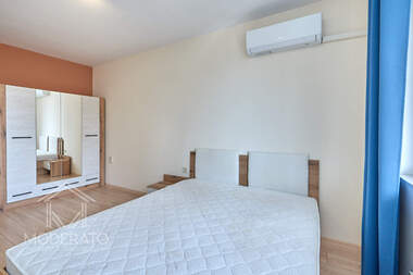 Vânzare - Apartament în Țentăr,  Burgas