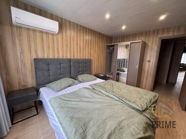 Închiriere - Apartament în Lazur,  Burgas