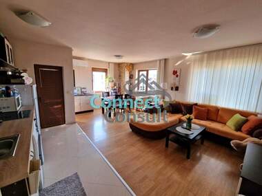 Închiriere - Apartament în Center,  Plovdiv