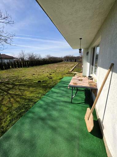 Verkauf - Etage von Haus in Lowez,  Targowishte