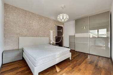 Închiriere - Apartament în Simeonovo,  Sofia