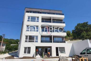 Продажба - Апартамент във Виница,  Варна