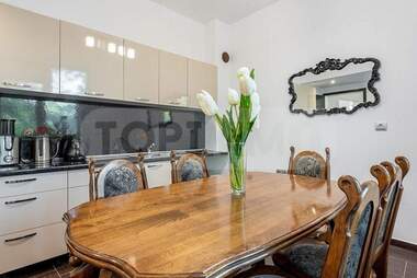 Închiriere - Apartament în Center,  Varna