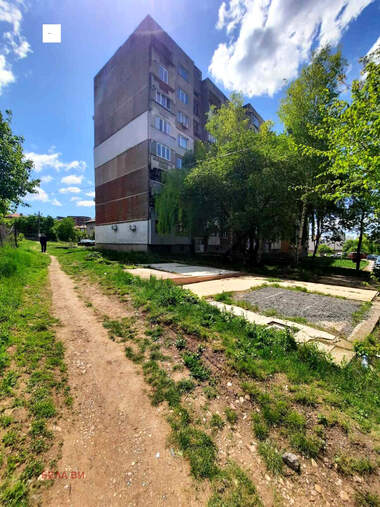Продажа - Квартира в Радомир,  Перник