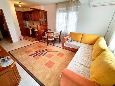 Verkauf - Wohnung in Wazrajdane,  Burgas