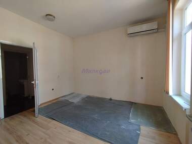 For rent - Building in Center,  Ruse