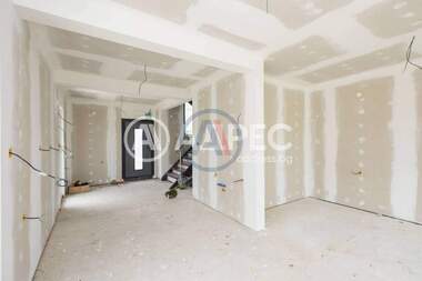 For sale - House in Yarebichna,  Varna