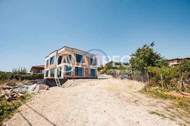 For sale - House in Manastirski rid,  Varna