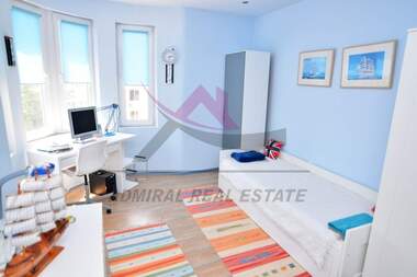 For rent - Apartment in VINS - Cherven ploshtad,  Varna