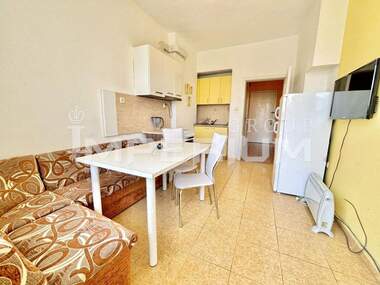 Închiriere - Apartament în Center,  Varna