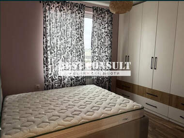 Închiriere - Apartament în Zdraveț Sever 1,  Ruse