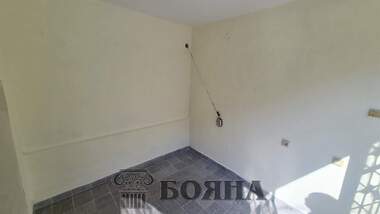 Vânzare - Magazin/Birou/Depozit/Salon de frumusețe în Rodina 1,  Ruse