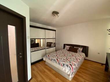 Miete - Wohnung in Wazrajdane,  Burgas