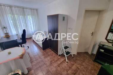 Ενοίκιο - Διαμέρισμα σε Център,  София