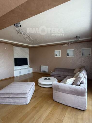 For rent - Apartment in Kiuchuk Parij,  Plovdiv