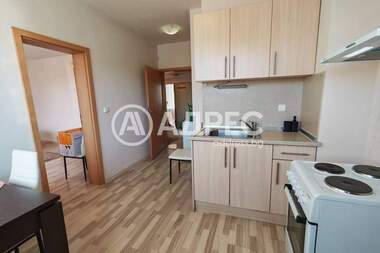 Închiriere - Apartament în Lagera,  Sofia