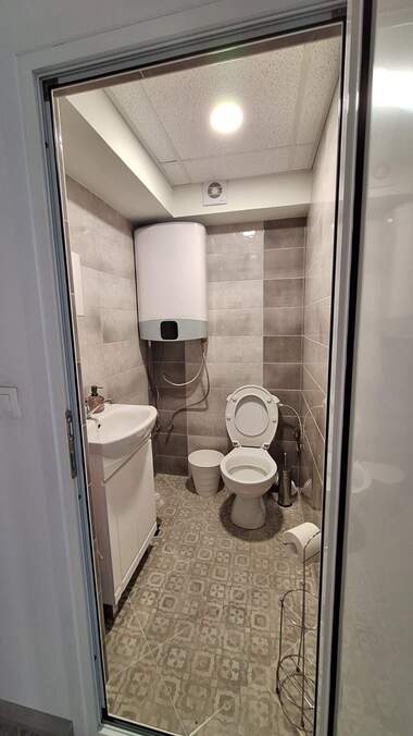 For rent - Office/Beauty saloon/Dental office in Koliu Ficheto,  Veliko Tarnovo