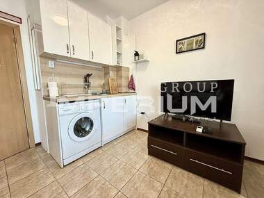For rent - Apartment in Kolhozen pazar,  Varna